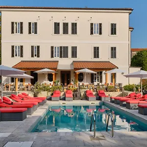 Hotel Dolphin, Lussingrande